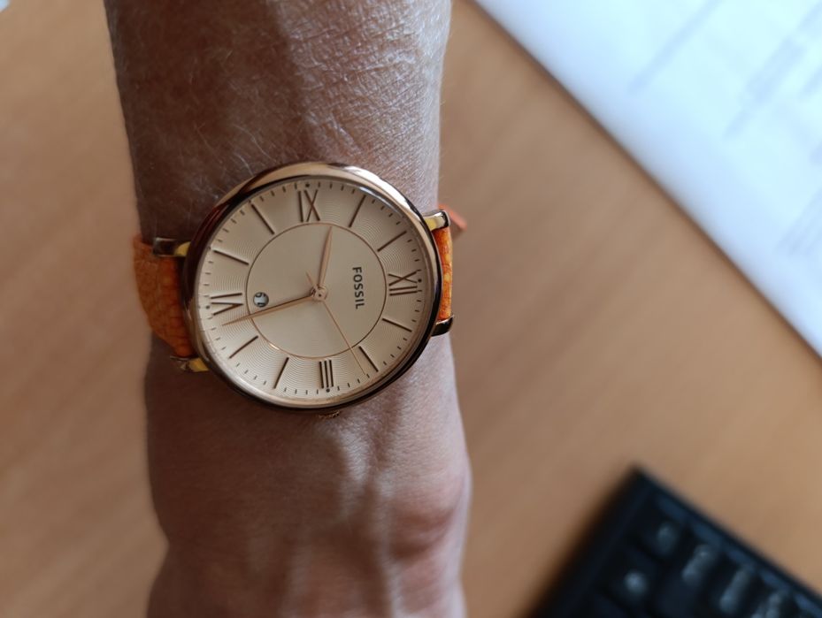 Продам часы женские