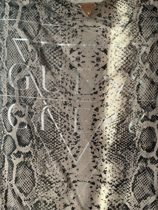 Top cu maneca scurtă Guess