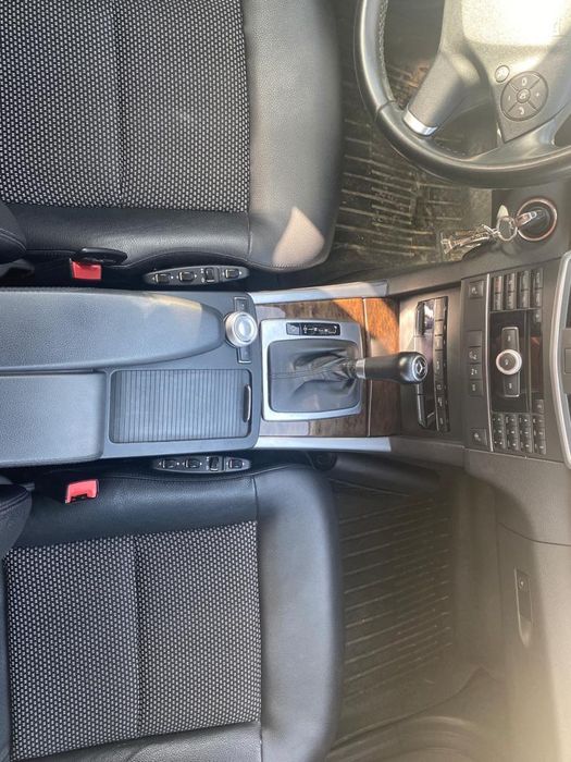 Mercedes E 220

Import Germania
In perfecta stare de functi