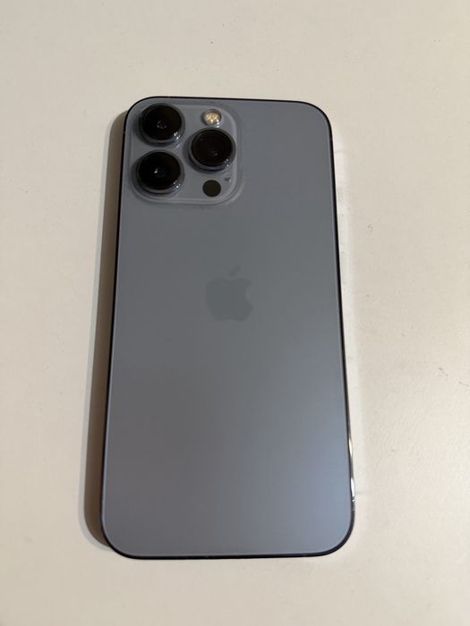 Iphone 13 pro sierra blue