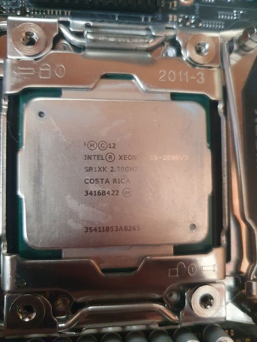 Комплект  xeon e5 2696 v3