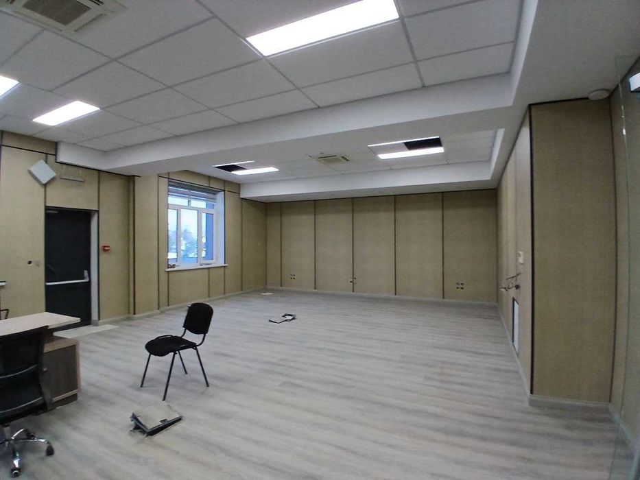 А.Кодирий.Монумент мужества.Сдам в аренду бизнес центр 5 этажей из 7.