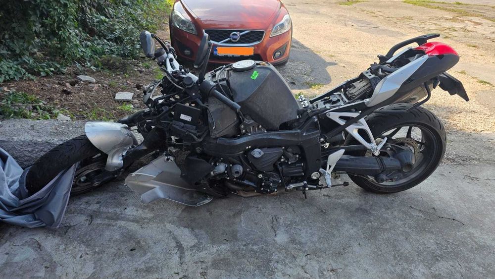 Vand epava/dezmembrez Bmw K1200R Sport