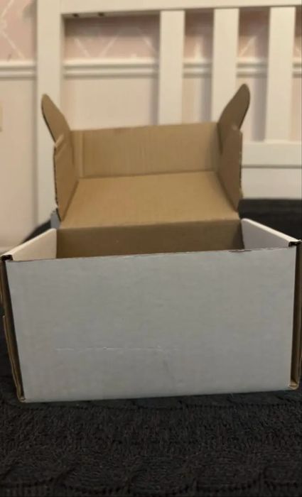 Коробка с игрушками