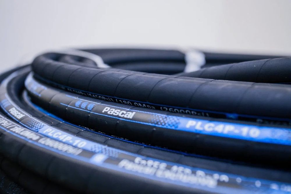 РВД и комплектующие (адаптеры фитинги муфты)