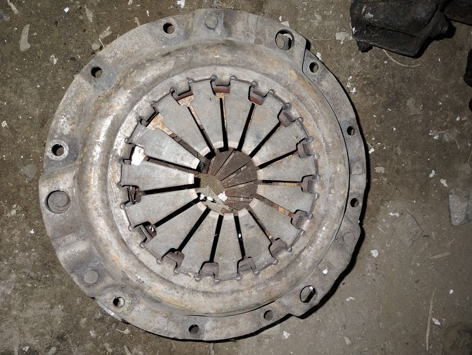 Коробка на мазду