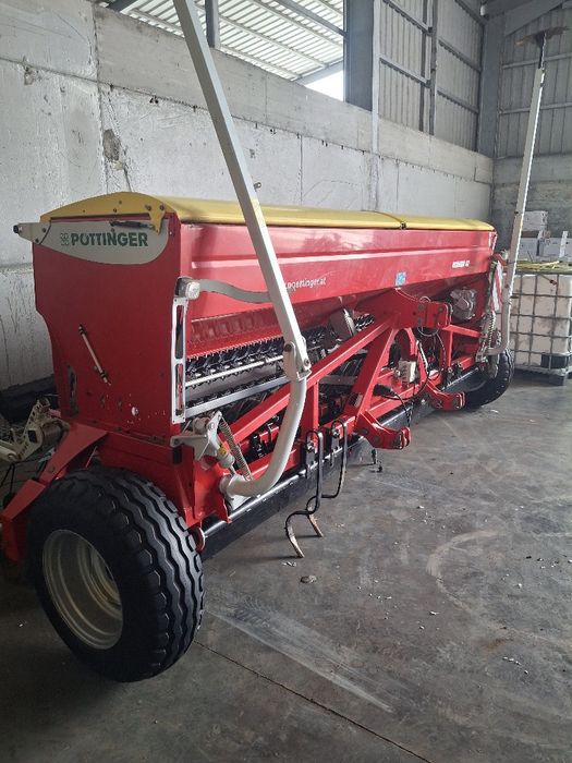Semanatoare cereale 4m. Pottinger vitasem.