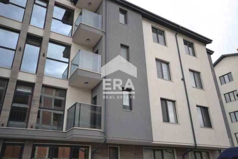 Продава се Тристаен апартамент в Хасково, Бадема - 101 кв.м за 1139 €/кв.м - Снимка #1