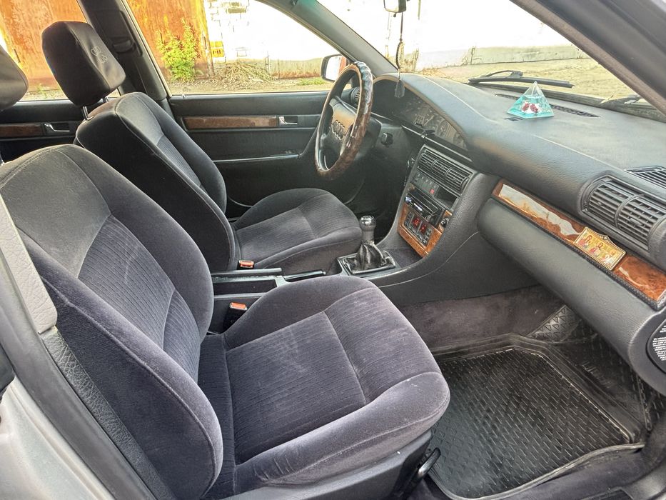 1 владелец audi 100 год 1994