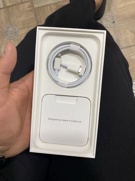 Iphone 11 64G Holati zor Karobka dakument bor