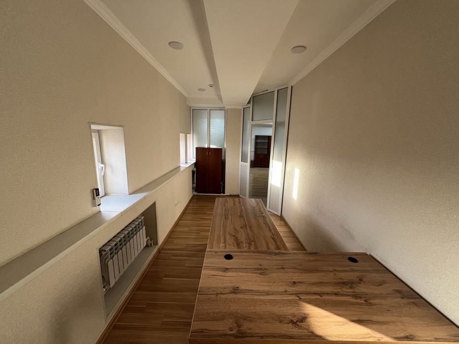 Аренда под Офис, 2 комната С Мебелью! 46м2, метро Алайский! 1112 у.е