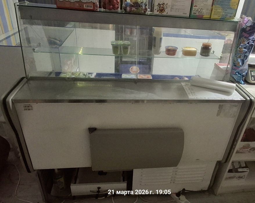 Холодильник витрина