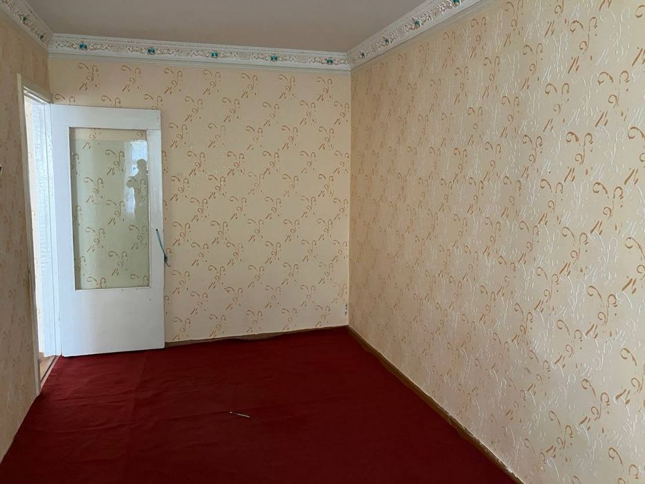 4 каватли домнинг 2 каватида 2 хонали квартира ижарага берилади