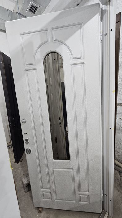 Металлический Входные двери.