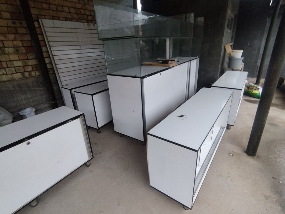 Стеклянные прилавки, качественные новые