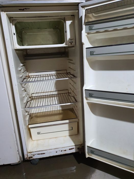 Советский холодильник сотилади, холати зурр