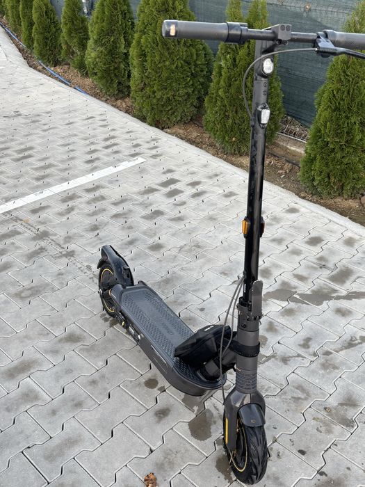 Vand trotineta electrica ninebot accept si schimb
