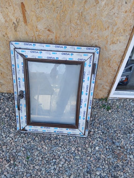 Продам пластиковое окно 71*59
