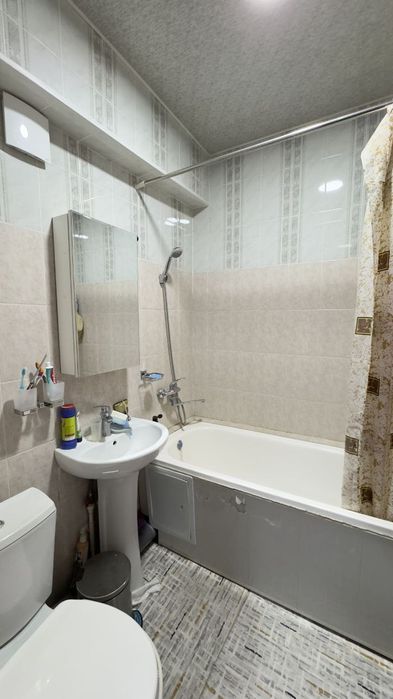 Срочно сотилади Сергели 9чи худуд новостройка 2*3/4/7 ремонт тоза 2×6