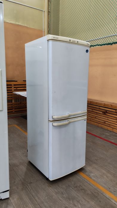 Мотрас с кроватью продам.