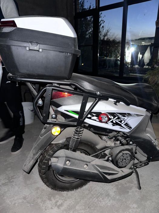 гарантии нет,не битый,новый