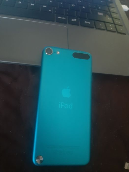 Ipod touch 32  gb     bluetoth