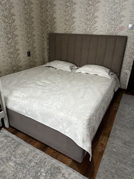 Продам кровать 200х220