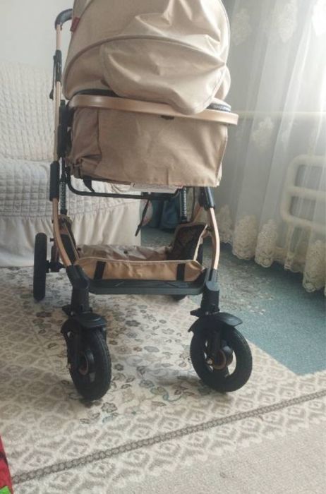 Детская коляска хорошая