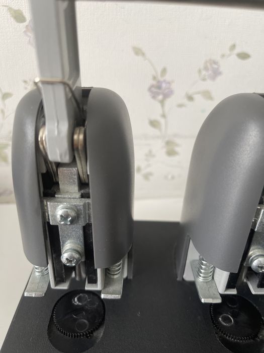 Продам дырокол Berlingo.