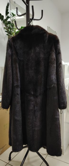 Продам норковую шубу