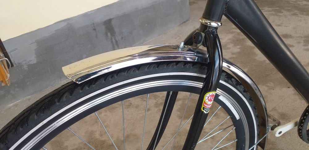 Velosiped yaxshi minilgan hamma joyi yangi