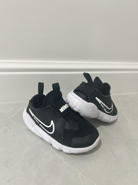 Adidasi nike marimea 23,5