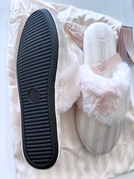 Victoria’s Secret сатенени пантофи с розови райета със сатенена чанта