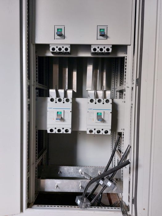 Электрик высоковольтник, на столбах,