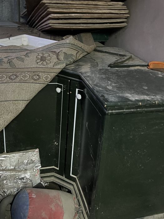 Продам Полки и шкафы