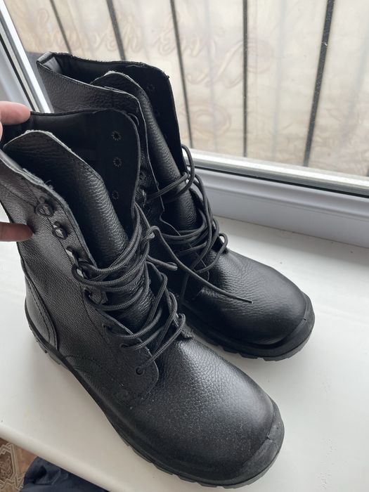 Рабочие ботинки