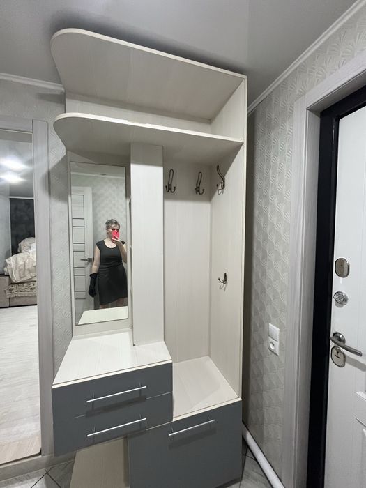 Продам б/у прихожая