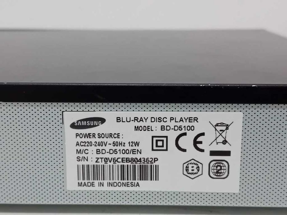 Блу Рей 3D двд плеър-отличен с оригинално дистанционно управление