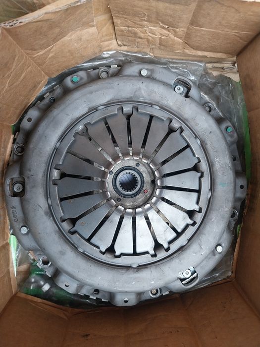 Съединител за Волво и Мицубиши