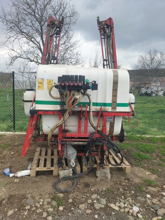 Mașină de erbicidat 1000l
