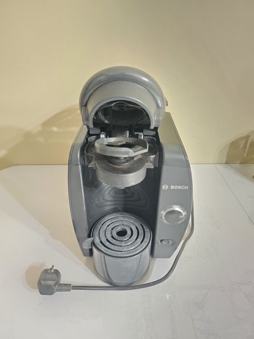 Две кафемашини bosch tassimo