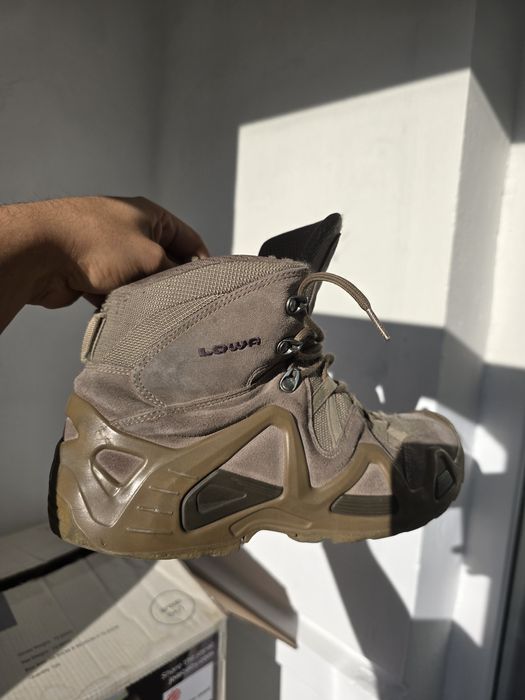 Bocanci militari desert Lowa 43.5