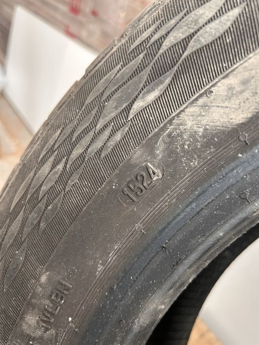Продам 2 баллона R15. Летняя резана.
