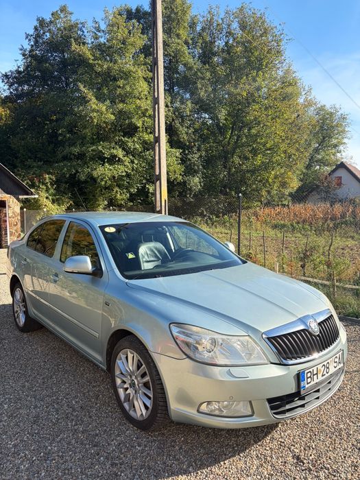 SKODA Octavia 2010 — imagine 1