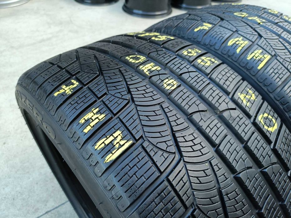 Doua anvelope iarna 275 35 20 pirelli sottozero 2 profil de 7 nmm