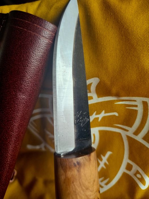 Финландски ръчно изработен, кован нож