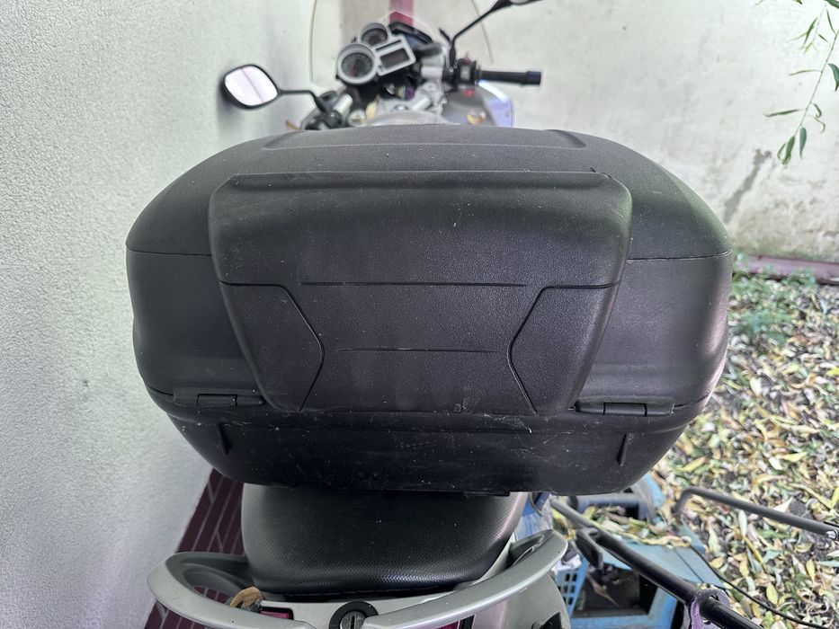Topcase Givi Simply monoloc cu spatar pasager