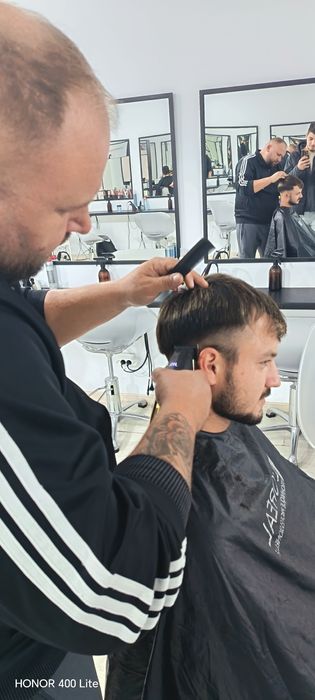 Frizer la domiciliu pentru bărbați