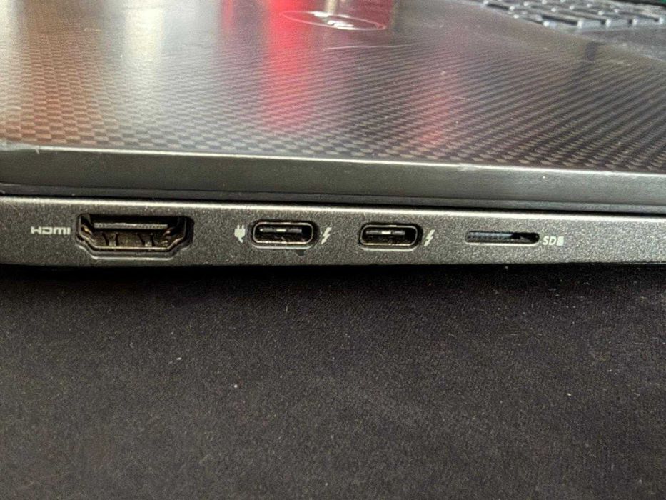 Laptop Dell 7310 i5 gen 10 / 256 nVME / 8Gb Ram / Fhd / 13"