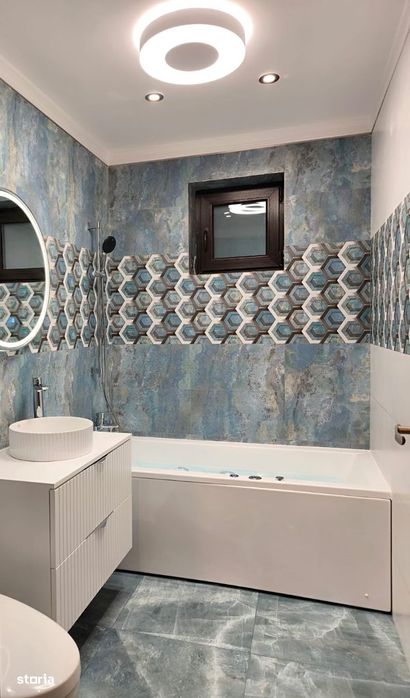 Vand apartament 3 camere cu gradina mare